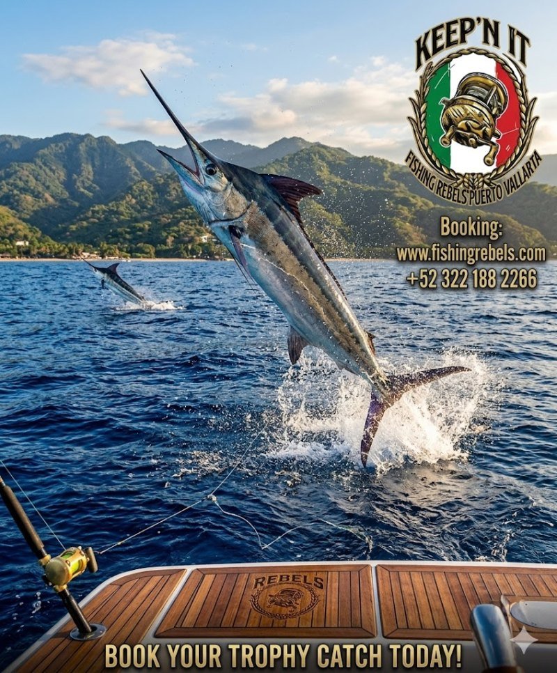 Pescadores con su captura en un charter de pesca deportiva en Puerto Vallarta